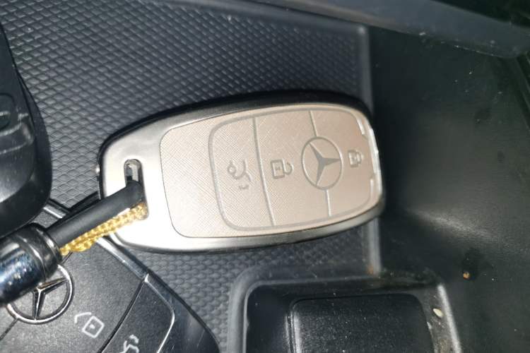 Used Mercedes-Benz A-Class 2020 Restyled A 200 L Sport Sedan Fashion Version Vehicle Key