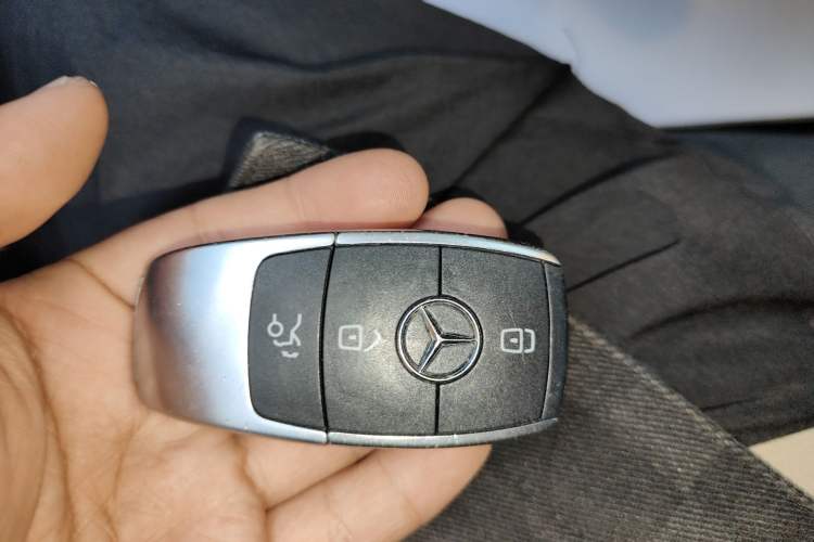 Used Mercedes-Benz A-Class 2020 Restyled A 200 L Sport Sedan Fashion Version Vehicle Key