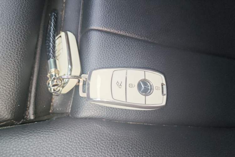 Used Mercedes-Benz A-Class 2020 Second Facelift A 180 L Sport Sedan Vehicle Key