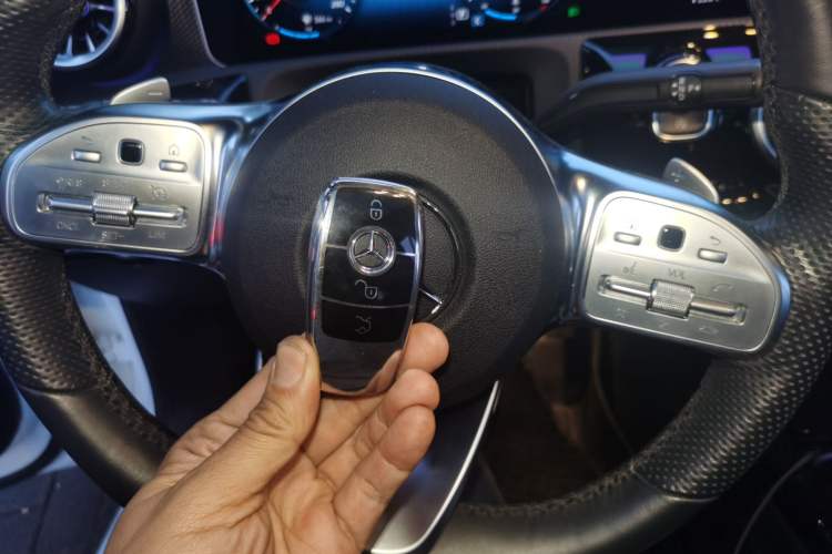 Used Mercedes-Benz A-Class 2020 Restyled A 200 L Sport Sedan Fashion Version Vehicle Key