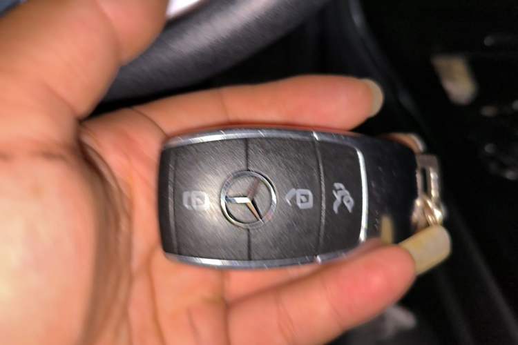 Used Mercedes-Benz A-Class 2020 Facelift A 180 L Sport Sedan Special Configuration Vehicle Key