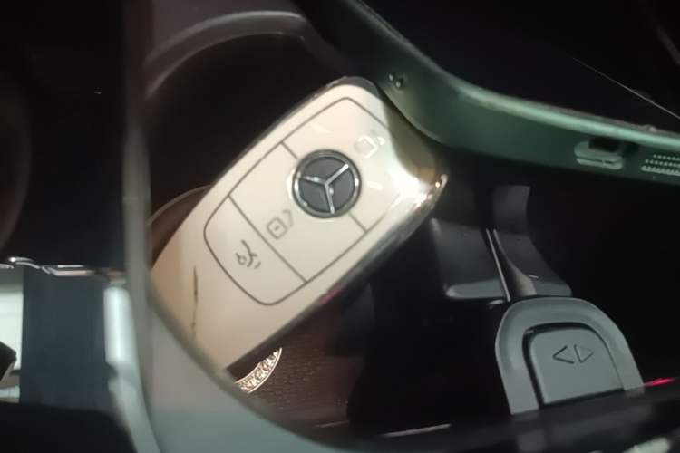 Used Mercedes-Benz A-Class 2020 Restyled A 200 L Sport Sedan Fashion Version Vehicle Key