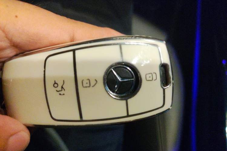 Used Mercedes-Benz A-Class 2020 Facelift A 180 L Sport Sedan Special Configuration Vehicle Key