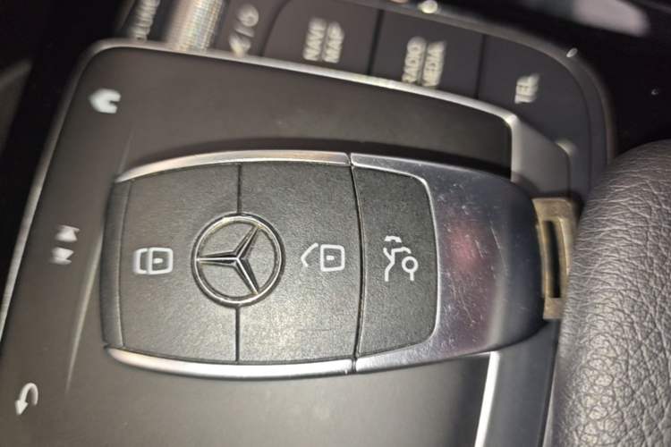 Used Mercedes-Benz A-Class 2020 Second Facelift A 180 L Sport Sedan Vehicle Key