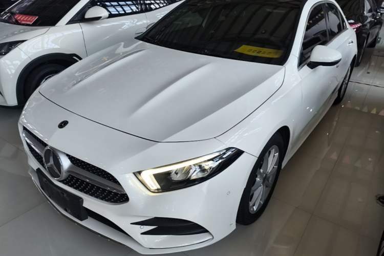 Mercedes-Benz A-Class 2020 Restyled A 200 L Sport Sedan Fashion Version usata Guazi used car, China used car export, Used car for sale, Used  cars, Cheapest cars for sale