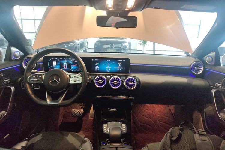 Used Mercedes-Benz A-Class 2020 Restyled A 200 L Sport Sedan Fashion Version Center Console