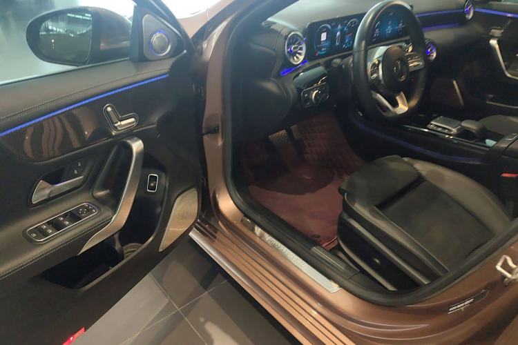 Used Mercedes-Benz A-Class 2020 Restyled A 200 L Sport Sedan Fashion Version Driver Seat