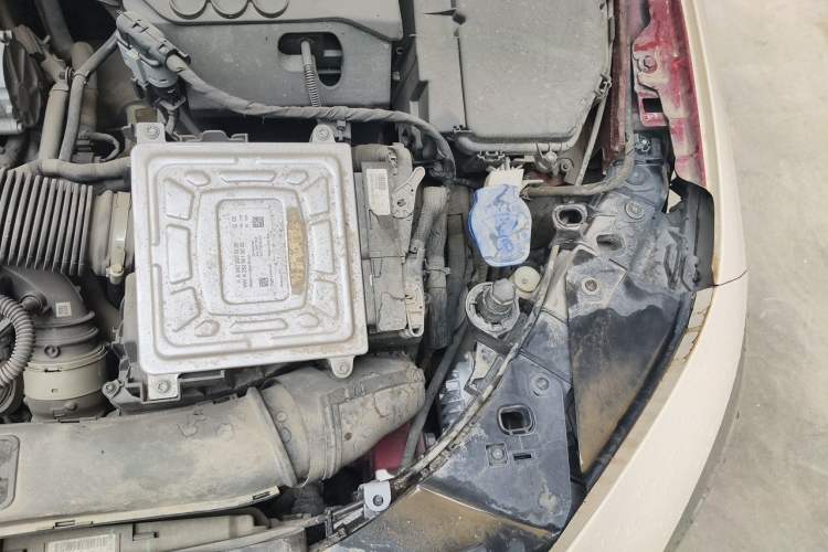 Used Mercedes-Benz A-Class 2020 A 200 L Sport Sedan Engine Bay Left