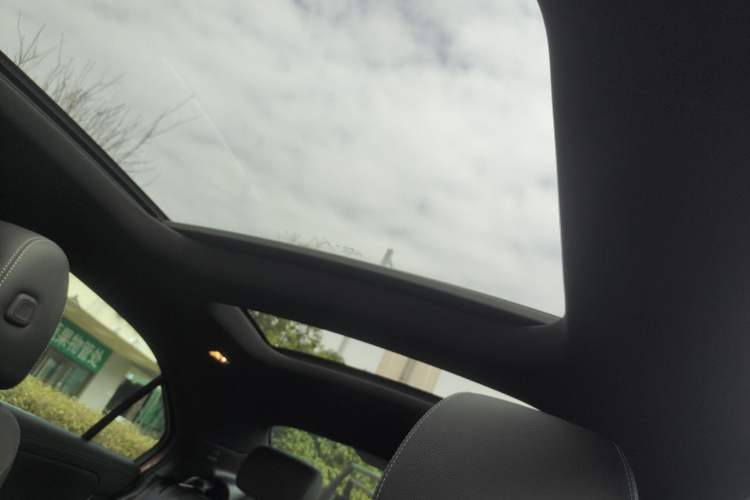 Used Mercedes-Benz A-Class 2020 Restyled A 200 L Sport Sedan Fashion Version Headliner