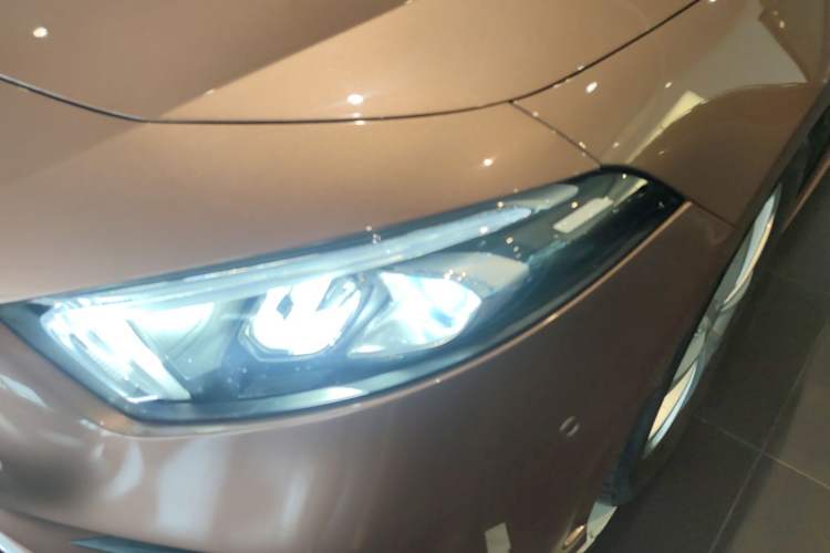 Used Mercedes-Benz A-Class 2020 Restyled A 200 L Sport Sedan Fashion Version Left Front Headlight