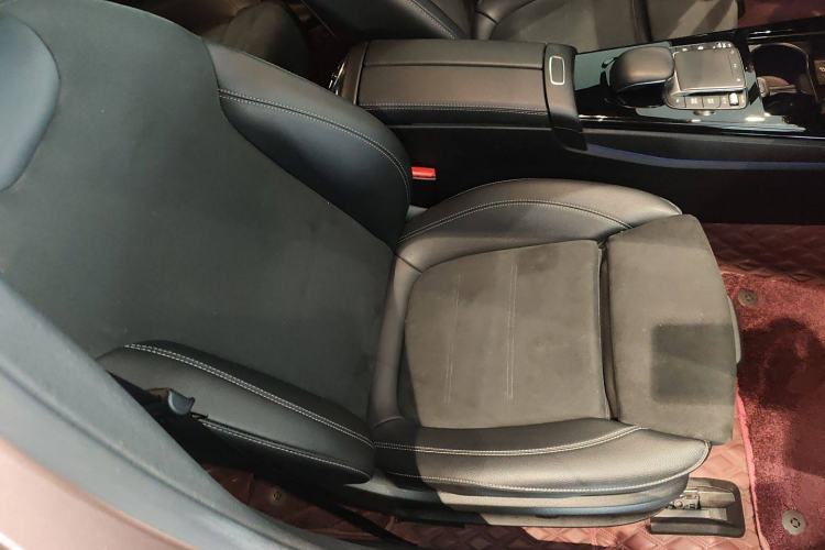 Used Mercedes-Benz A-Class 2020 Restyled A 200 L Sport Sedan Fashion Version Right Front Seat