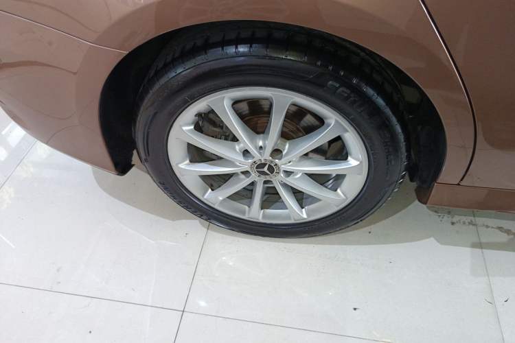 Used Mercedes-Benz A-Class 2020 A 200 L Sport Sedan Right Rear Wheel Hub