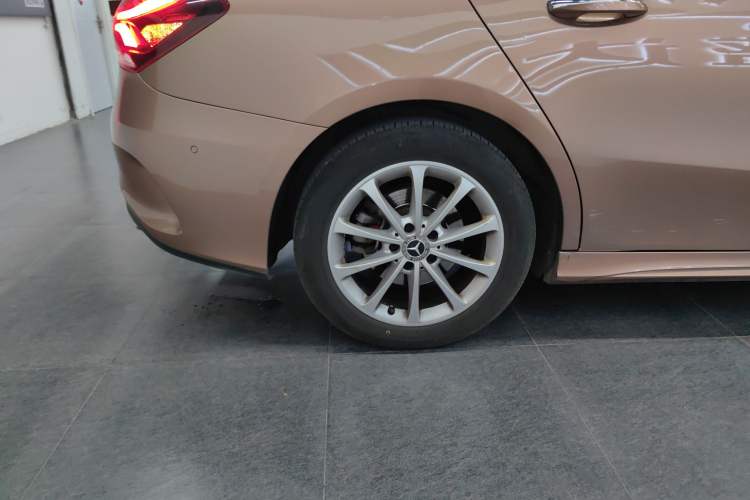 Used Mercedes-Benz A-Class 2020 A 200 L Sport Sedan Right Rear Wheel Hub