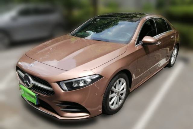 Ojetý Mercedes-Benz A-Class 2020 A 200 L Sport Sedan