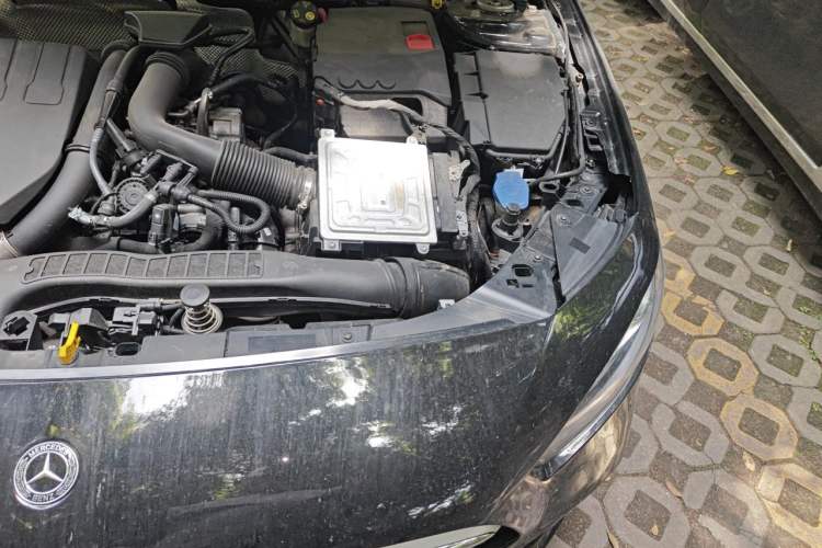 Used Mercedes-Benz A-Class 2021 A 200 L Sport Sedan Fashion Model Engine Bay Left