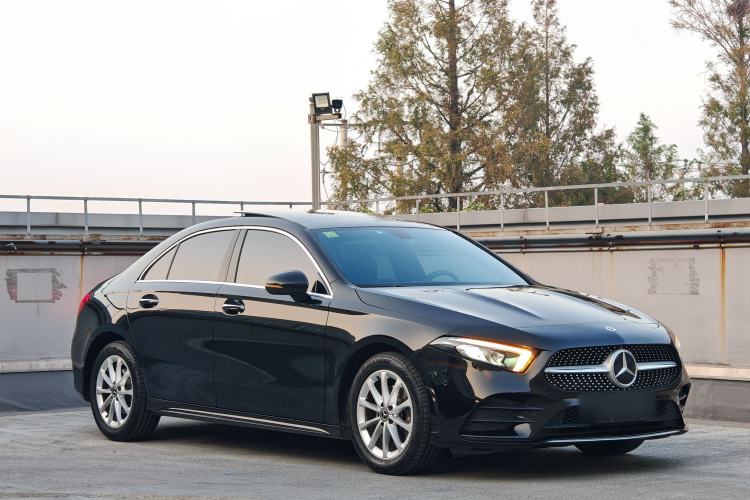 Used Mercedes-Benz A-Class 2021 A 200 L Sport Sedan Fashion Model Exterior 2