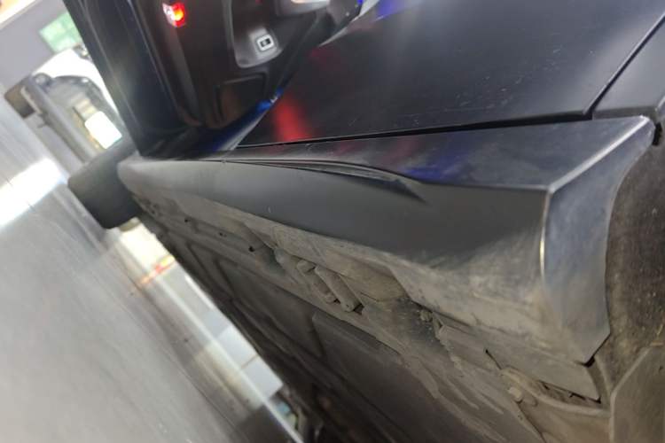 Used Mercedes-Benz A-Class 2021 A 200 L Sport Sedan Fashion Model Left Side Sill