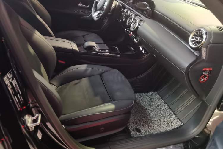 Used Mercedes-Benz A-Class 2021 A 200 L Sport Sedan Fashion Model Right Front Seat