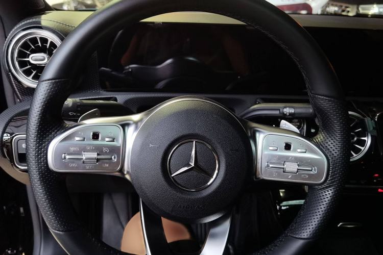 Used Mercedes-Benz A-Class 2021 A 200 L Sport Sedan Fashion Model Steering Wheel