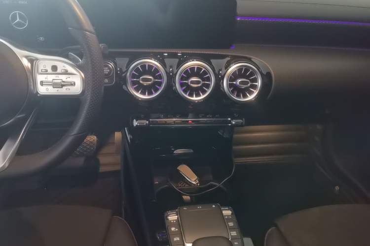 Used Mercedes-Benz A-Class 2021 A 200 L Sport Sedan Fashion Model Audio And AC Panel