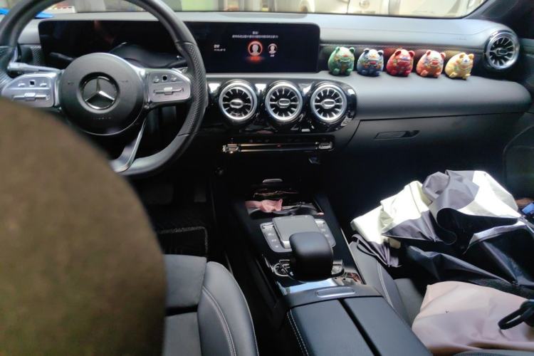 Used Mercedes-Benz A-Class 2021 A 200 L Sport Sedan Fashion Model Center Console