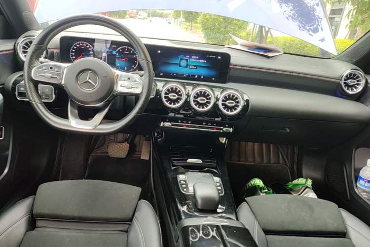 Used Mercedes-Benz A-Class 2021 A 200 L Sport Sedan Fashion Model Center Console