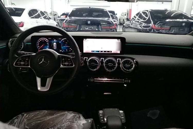 Used Mercedes-Benz A-Class 2021 A 200 Fashion Model Center Console