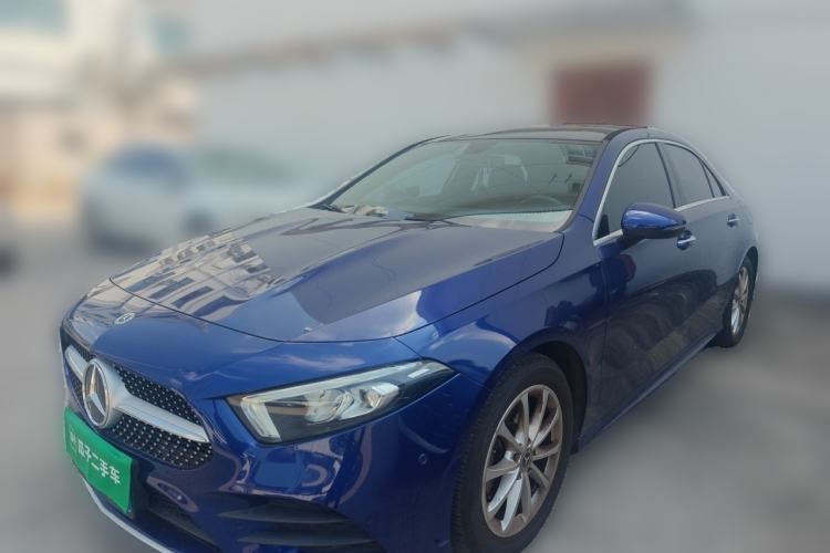 Ojetý Mercedes-Benz A-Class 2021 A 200 L Sport Sedan Fashion Model Guazi used car, China used car export, Used car for sale, Used cars, Cheapest cars for sale