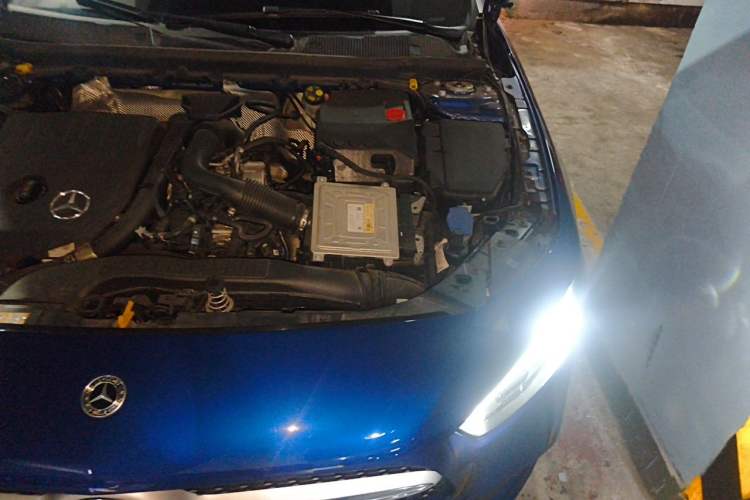 Used Mercedes-Benz A-Class 2021 A 200 L Sport Sedan Fashion Model Engine Bay Left