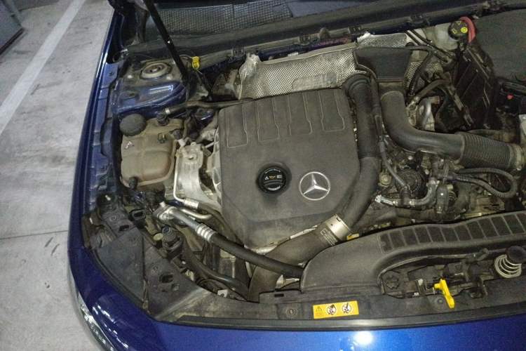 Used Mercedes-Benz A-Class 2021 A 200 L Sport Sedan Fashion Model Engine Bay Right
