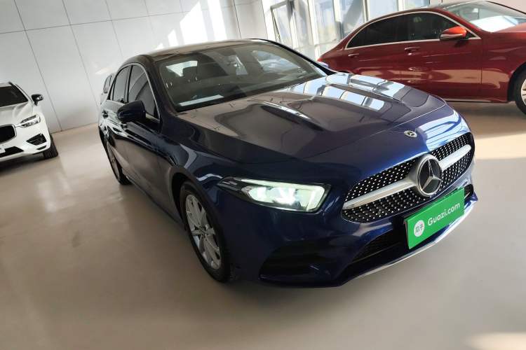 Used Mercedes-Benz A-Class 2021 A 200 L Sport Sedan Fashion Model Front Right 45 Deg
