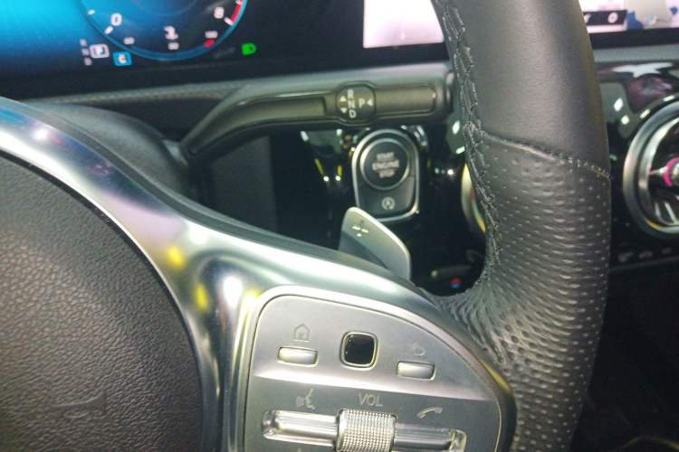 Used Mercedes-Benz A-Class 2021 A 200 L Sport Sedan Fashion Model Gear Lever