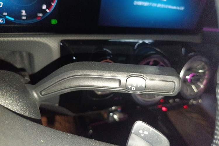 Used Mercedes-Benz A-Class 2021 A 200 L Sport Sedan Fashion Model Gear Lever