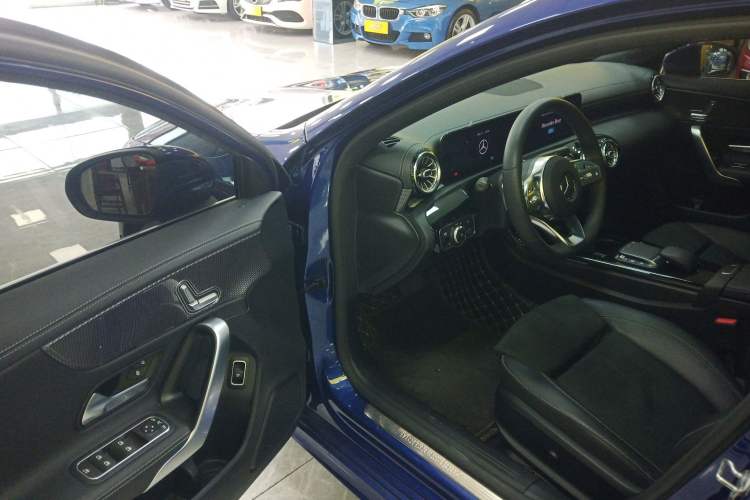 Used Mercedes-Benz A-Class 2021 A 200 L Sport Sedan Fashion Model Interior 3