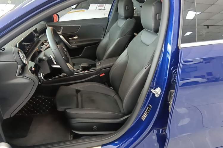 Used Mercedes-Benz A-Class 2021 A 200 L Sport Sedan Fashion Model Left Front Seat
