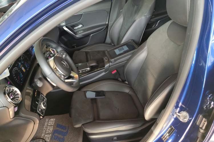 Used Mercedes-Benz A-Class 2021 A 200 L Sport Sedan Fashion Model Left Front Seat