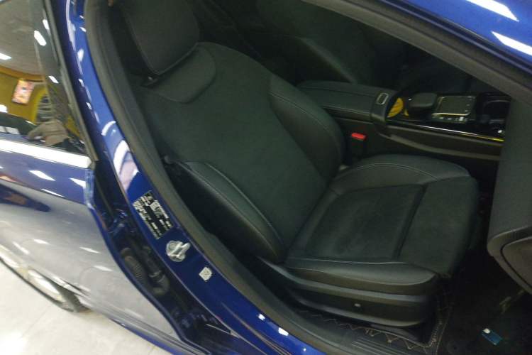 Used Mercedes-Benz A-Class 2021 A 200 L Sport Sedan Fashion Model Right Front Seat