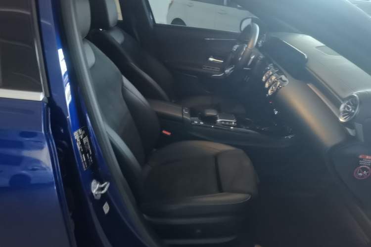 Used Mercedes-Benz A-Class 2021 A 200 L Sport Sedan Fashion Model Right Front Seat