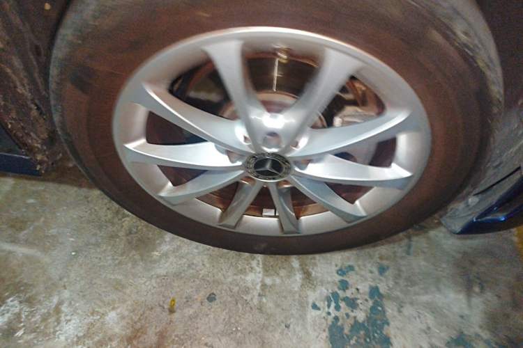 Used Mercedes-Benz A-Class 2021 A 200 L Sport Sedan Fashion Model Right Front Wheel Hub