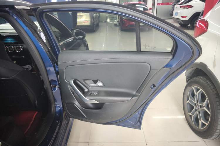 Used Mercedes-Benz A-Class 2021 A 200 L Sport Sedan Fashion Model Right Rear Door Interior
