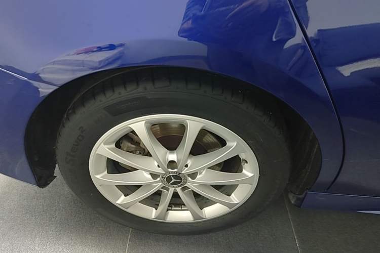 Used Mercedes-Benz A-Class 2021 A 200 L Sport Sedan Dynamic Model Right Rear Wheel Hub
