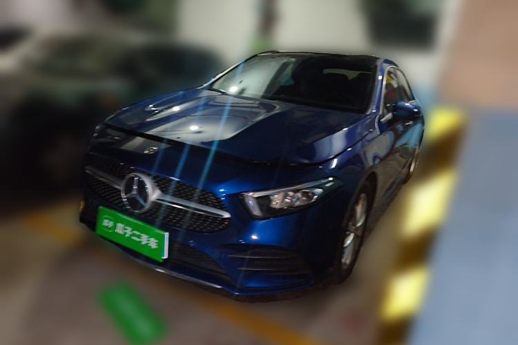 Used Mercedes-Benz A-Class 2021 A 200 L Sport Sedan Fashion Model Guazi used car, China used car export, Used car for sale, Used cars, Cheapest cars for sale
