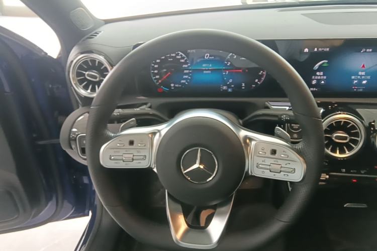 Used Mercedes-Benz A-Class 2021 A 200 L Sport Sedan Fashion Model Steering Wheel