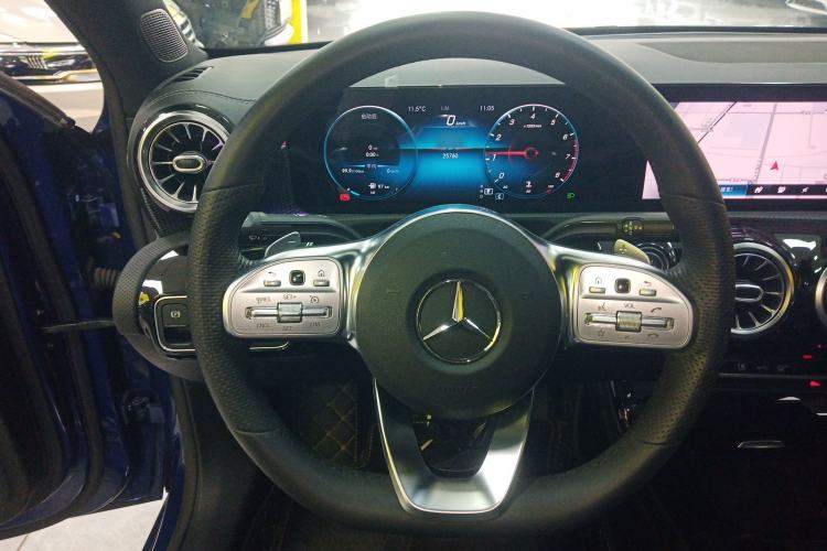 Used Mercedes-Benz A-Class 2021 A 200 L Sport Sedan Fashion Model Steering Wheel