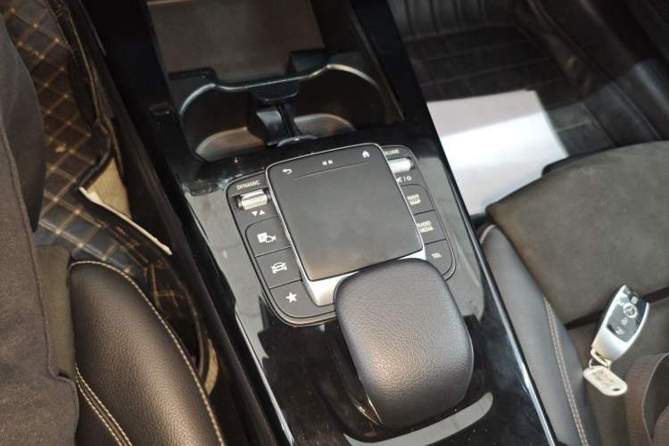 Used Mercedes-Benz A-Class 2021 A 200 L Sport Sedan Fashion Model Gear Lever