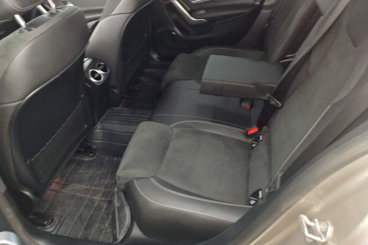 Used Mercedes-Benz A-Class 2021 A 200 L Sport Sedan Fashion Model Interior 4