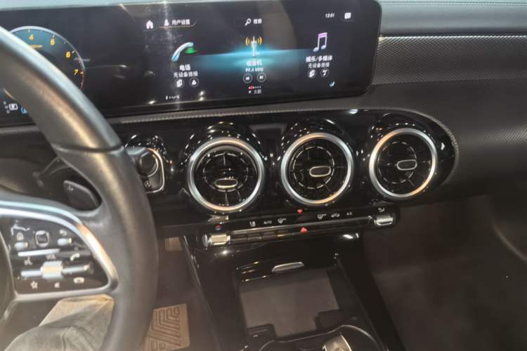 Used Mercedes-Benz A-Class 2021 A 180 L Audio And AC Panel