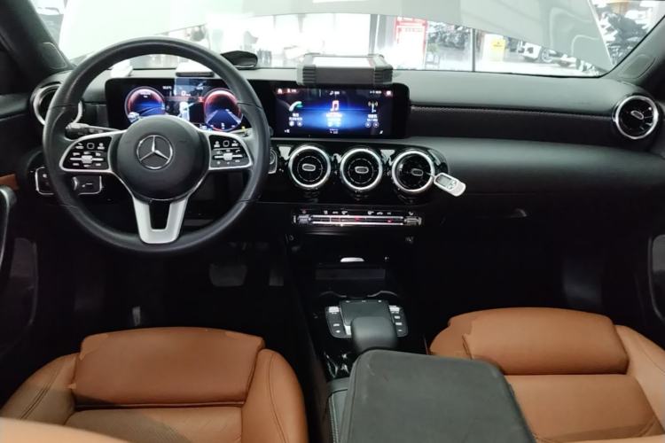 Used Mercedes-Benz A-Class 2021 A 200 Dynamic Edition Center Console