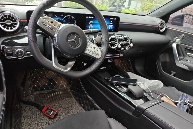Used Mercedes-Benz A-Class 2021 A 200 L Sport Sedan Fashion Model Center Console