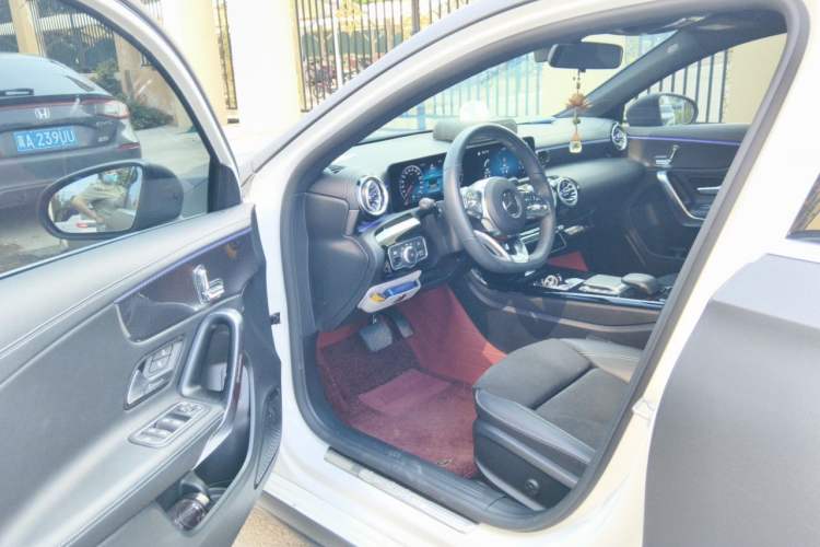 Used Mercedes-Benz A-Class 2021 A 200 L Sport Sedan Fashion Model Driver Seat